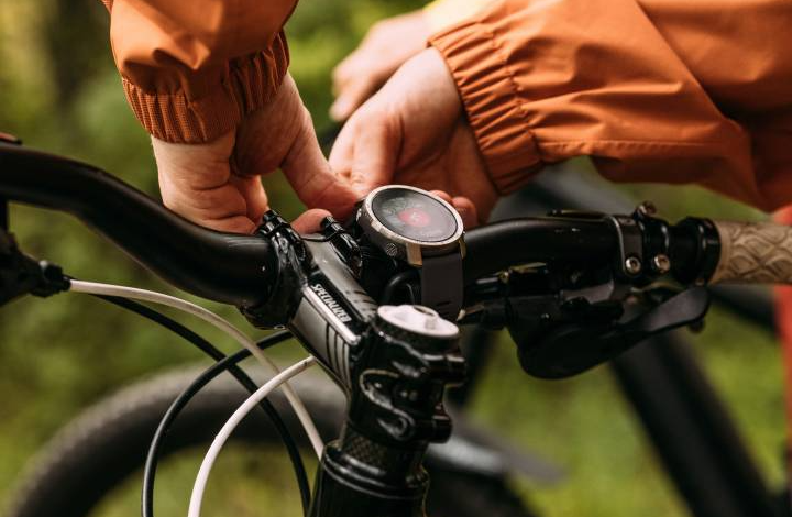 How to Choose a “reloj para ciclismo” Based on Your Riding Style